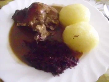 Rezept: Putenunterkeulen in Schwarzbiersoße Putenunterkeulen in Schwarzbiersoße - Rezept