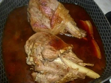 Rezept: Putenunterkeulen in Schwarzbiersoße Bild Nr. 8 Putenunterkeulen in Schwarzbiersoße - Rezept - Bild Nr. 8