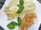 Schweinerückensteaks mit frischem Spargel und Dijon-Kräuterhollandaise - Rezept