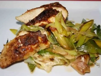 Hähnchenbrustfilet auf Lauchgemüse - Rezept - Bild Nr. 2