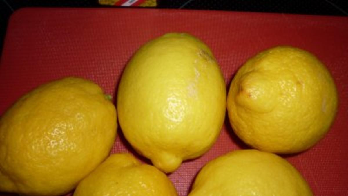 Zitronenhähnchen mit Spargel an Dijon-Kräuterhollandaise und Radieschensprossen - Rezept - Bild Nr. 4