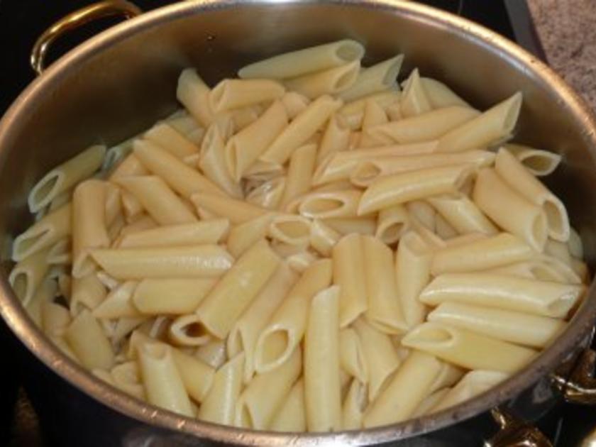 Pasta: Hackfleischsoße und Penne - einfach - von Willmei