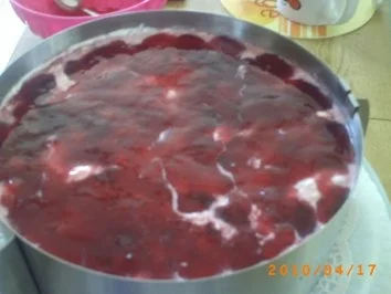 Rezept: Torten: Kirsch-Quark-Torte - Bilder sind on Bild Nr. 3 Torten: Kirsch-Quark-Torte - Bilder sind on - Rezept - Bild Nr. 3