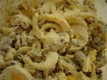 Eiersalat mit gebratenen Champignons und Bacon - Rezept