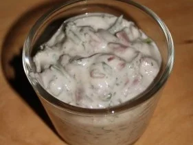 Quark-Dip mit Schinken - Rezept