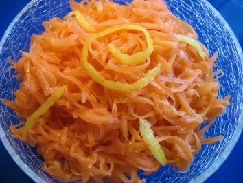 Rezept: Rohe Möhren - lecker angemacht ... Rohe Möhren - lecker angemacht ... - Rezept