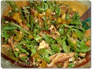 Salat - Rucolasalat mit Paprika und Walnüssen - Rezept