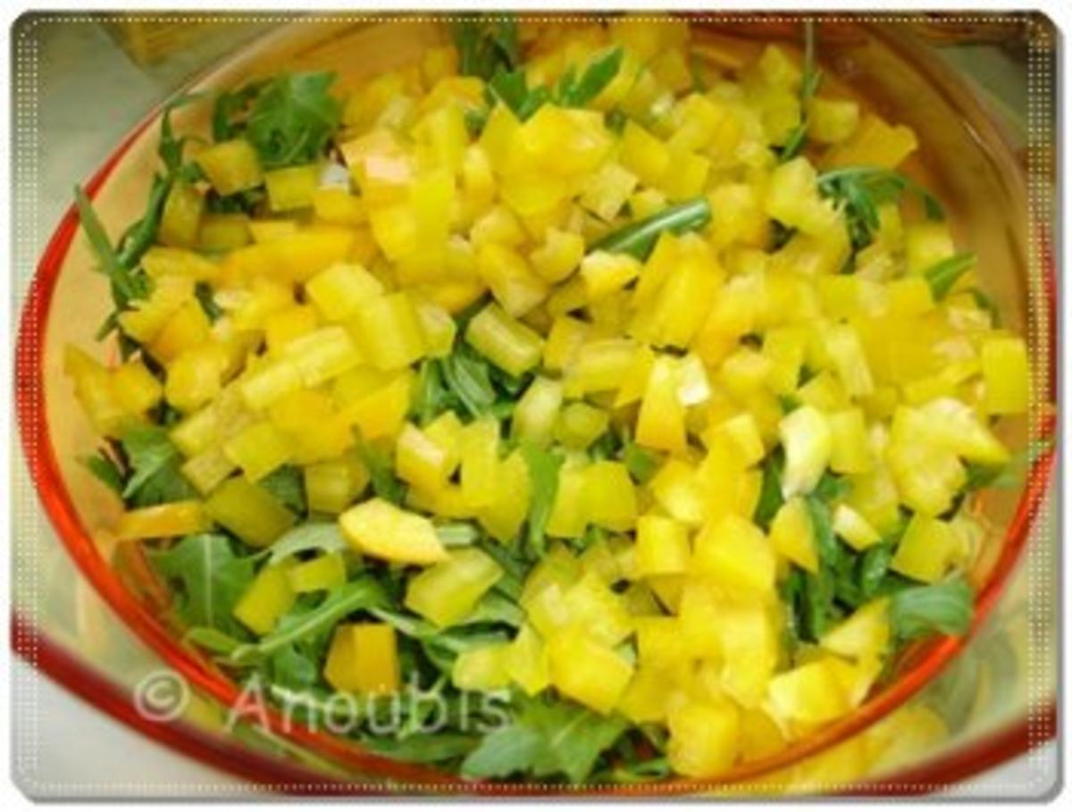 Salat - Rucolasalat mit Paprika und Walnüssen - Rezept - Bild Nr. 4