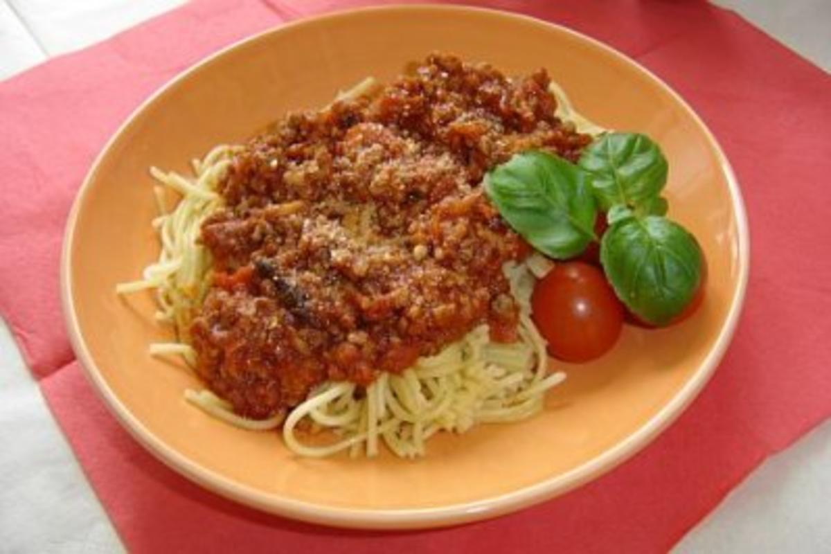 Bolognese Soße - Rezept mit Bild - kochbar.de