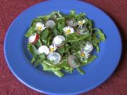 Salat mit Wildkräutern - Rezept