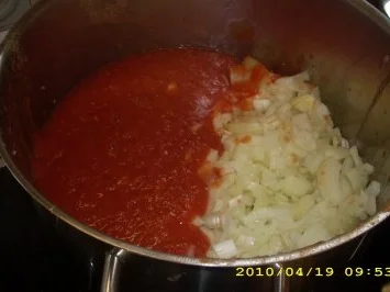 Kartoffeln-Bohneneintopf mit Hackfleisch und Gemüsezwiebeln - Rezept - Bild Nr. 3