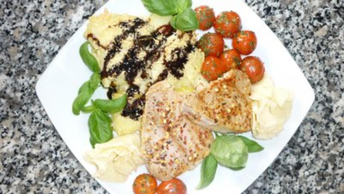 Bilder für Kartoffel-Spargel-Gratin mit Thunfischsteak ,Kräutertomaten und Tête de Moine - Locken - Rezept