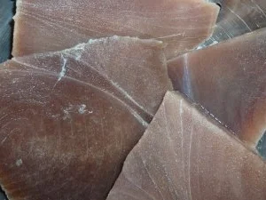 Kartoffel-Spargel-Gratin mit Thunfischsteak ,Kräutertomaten und Tête de Moine - Locken - Rezept - Bild Nr. 5