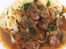 Feines Rindergulasch mit Champions an Bandnudeln - Rezept - Bild Nr. 2