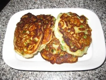 Rezept: Gemüse-Quarkplätzchen mit Kräuterrahm Bild Nr. 11 Gemüse-Quarkplätzchen mit Kräuterrahm - Rezept - Bild Nr. 11