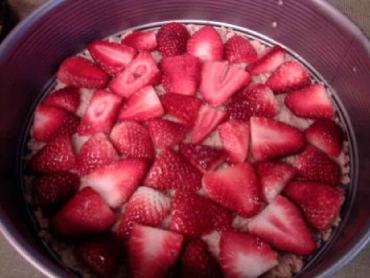 Grüner Quarkkuchen mit Erdbeeren - Rezept - Bild Nr. 7