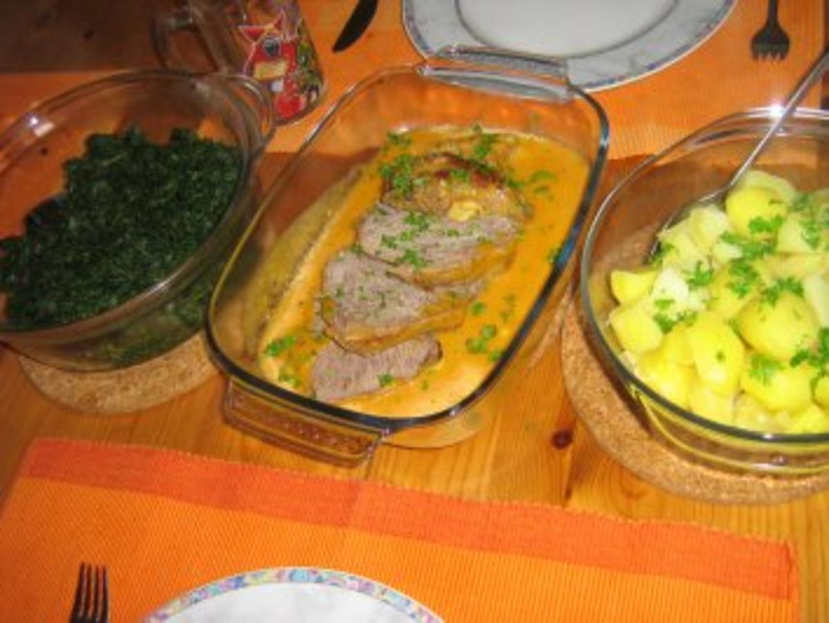 Rinderbraten mit Gemüse-Gorgonzolasauce an Blattspinat und Salzkartoffeln - Rezept - Bild Nr. 6