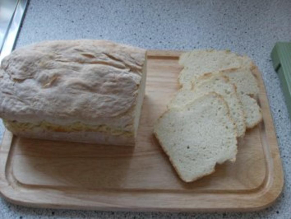 Schnelles Kasten-Weißbrot - Rezept