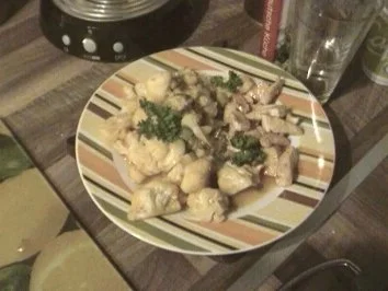 Rezept: Gebratener Blumenkohl mit Schnitzelwürfeln Gebratener Blumenkohl mit Schnitzelwürfeln - Rezept