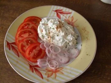 Brotaufstrich Schmandcreme mit Schnittlauch, Knobi und Schalotten - Rezept - Bild Nr. 2