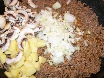 Hackpfanne mit Reis - Rezept - Bild Nr. 3