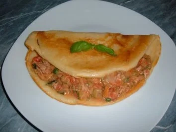 Rezept: Omelett : Pfannkuchen gefüllt Omelett : Pfannkuchen gefüllt - Rezept