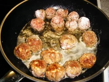 Hackbällchen mit Kokossoße - Rezept - Bild Nr. 6