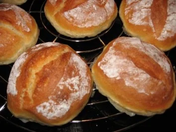 Dinkel-Buttermilchbrötchen - Rezept - Bild Nr. 4