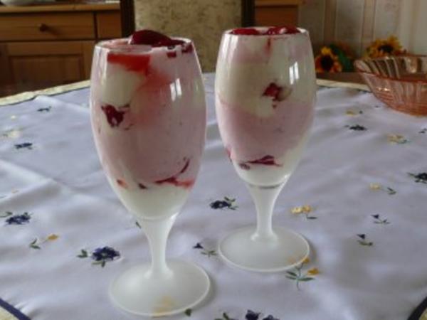 Dessert: Bananen und Erdbeer Quark - einfach - von Willmei