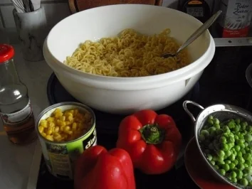 Nudelsalat á la Julian - Rezept - Bild Nr. 2