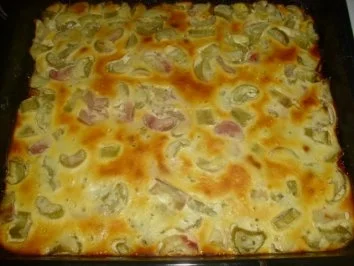 Rezept: Rhabarberkuchen mit Quarkguss Rhabarberkuchen mit Quarkguss - Rezept