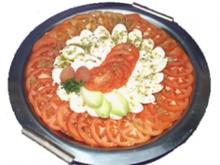 Mozzarella auf Tomaten Caprese - Rezept