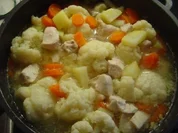 Frühlingseintopf mit Hähnchenbrust-Würfel - Rezept