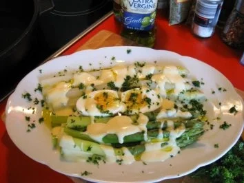 Spargel mit Hollandaise und Ei - Rezept - Bild Nr. 10