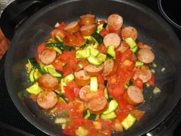 Rezept: Meine fast mediterrane Ruck-Zuck-Restepfanne Bild Nr. 5 Meine fast mediterrane Ruck-Zuck-Restepfanne - Rezept - Bild Nr. 5