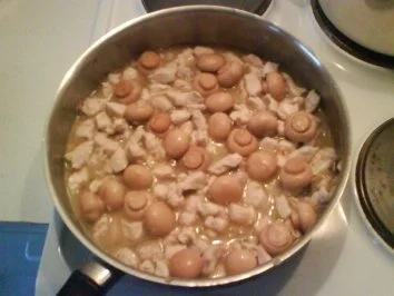 Geflügel: Hähnchengeschnetzeltes mit Steinpilznudeln - Rezept - Bild Nr. 4