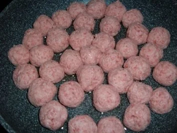 Hack.......Hackbällchen-mit Curry-Joghurt-Dip - Rezept - Bild Nr. 3