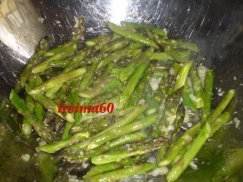  Pfannengerührter grüner Spargel mit Sesam - Rezept - Bild Nr. 4