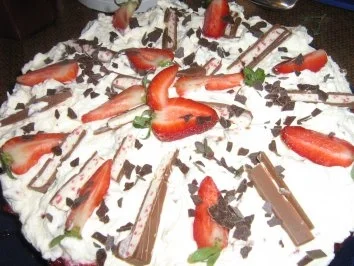 Schoko-Nuss-Erdbeertorte - Rezept - Bild Nr. 7