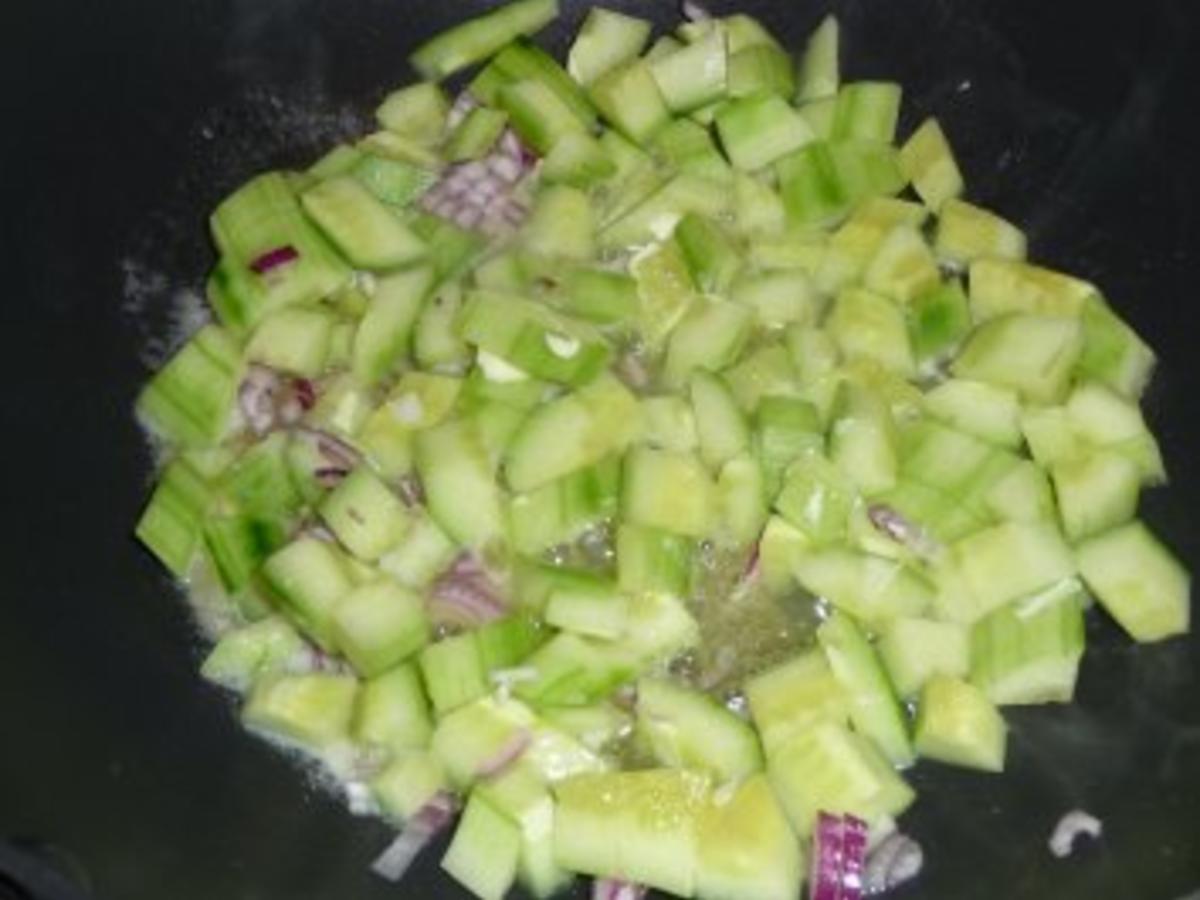 Eier-Gurken-Ragout - Rezept mit Bild - kochbar.de