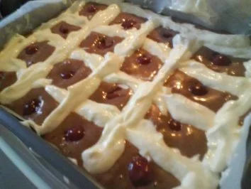 Rezept: Kirsch-Betten-Kuchen Kirsch-Betten-Kuchen - Rezept