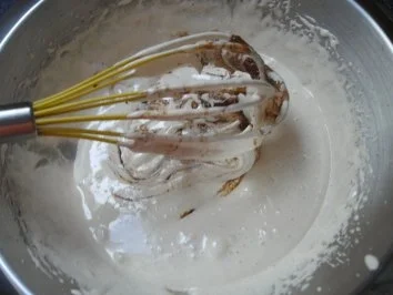 Zwetschgen-Parfait....aus den Früchten von fussballanja´s Angesetztem - Rezept - Bild Nr. 4