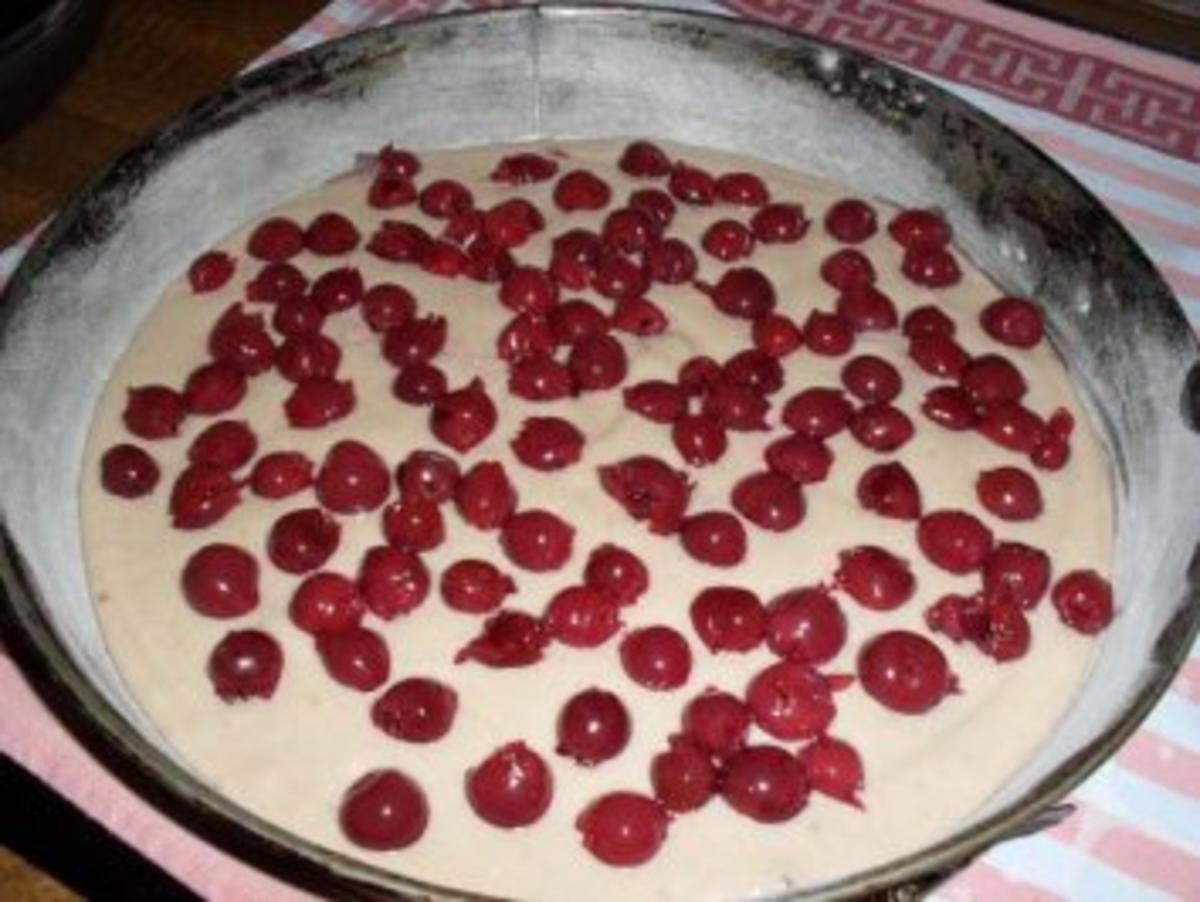 Kirschjoghurt - Kuchen - Bilder sind online - Rezept - Bild Nr. 2