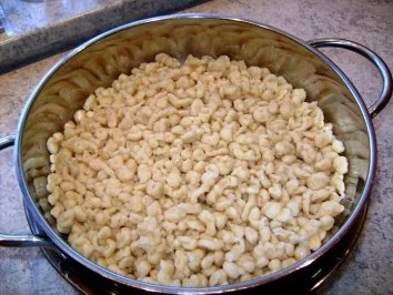 Rezept: Spätzle Bild Nr. 2 Spätzle - Rezept - Bild Nr. 2