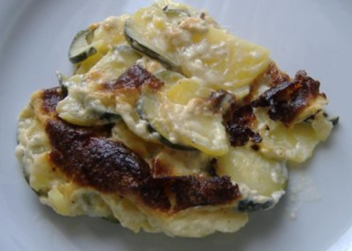 Bilder für Kartoffel-Zucchini-Gratin - Rezept