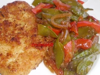 Rezept: Pfannengerührte Zuckerschoten mit Paprika Bild Nr. 2 Pfannengerührte Zuckerschoten mit Paprika - Rezept - Bild Nr. 2