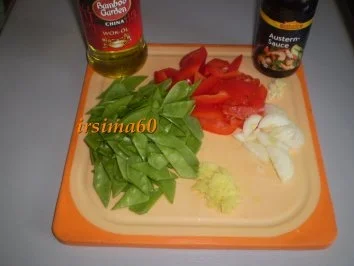 Rezept: Pfannengerührte Zuckerschoten mit Paprika Bild Nr. 3 Pfannengerührte Zuckerschoten mit Paprika - Rezept - Bild Nr. 3