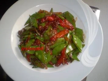 Rezept: Pfannengerührte Zuckerschoten mit Paprika Bild Nr. 5 Pfannengerührte Zuckerschoten mit Paprika - Rezept - Bild Nr. 5