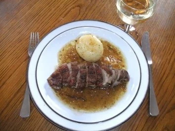 Rezept: Fleisch: Gänsebrust mit Kräutern Fleisch: Gänsebrust mit Kräutern - Rezept