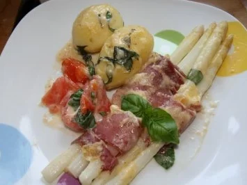 Rezept: Spargel: Spargel überbacken auf Italia-Art Spargel: Spargel überbacken auf Italia-Art - Rezept